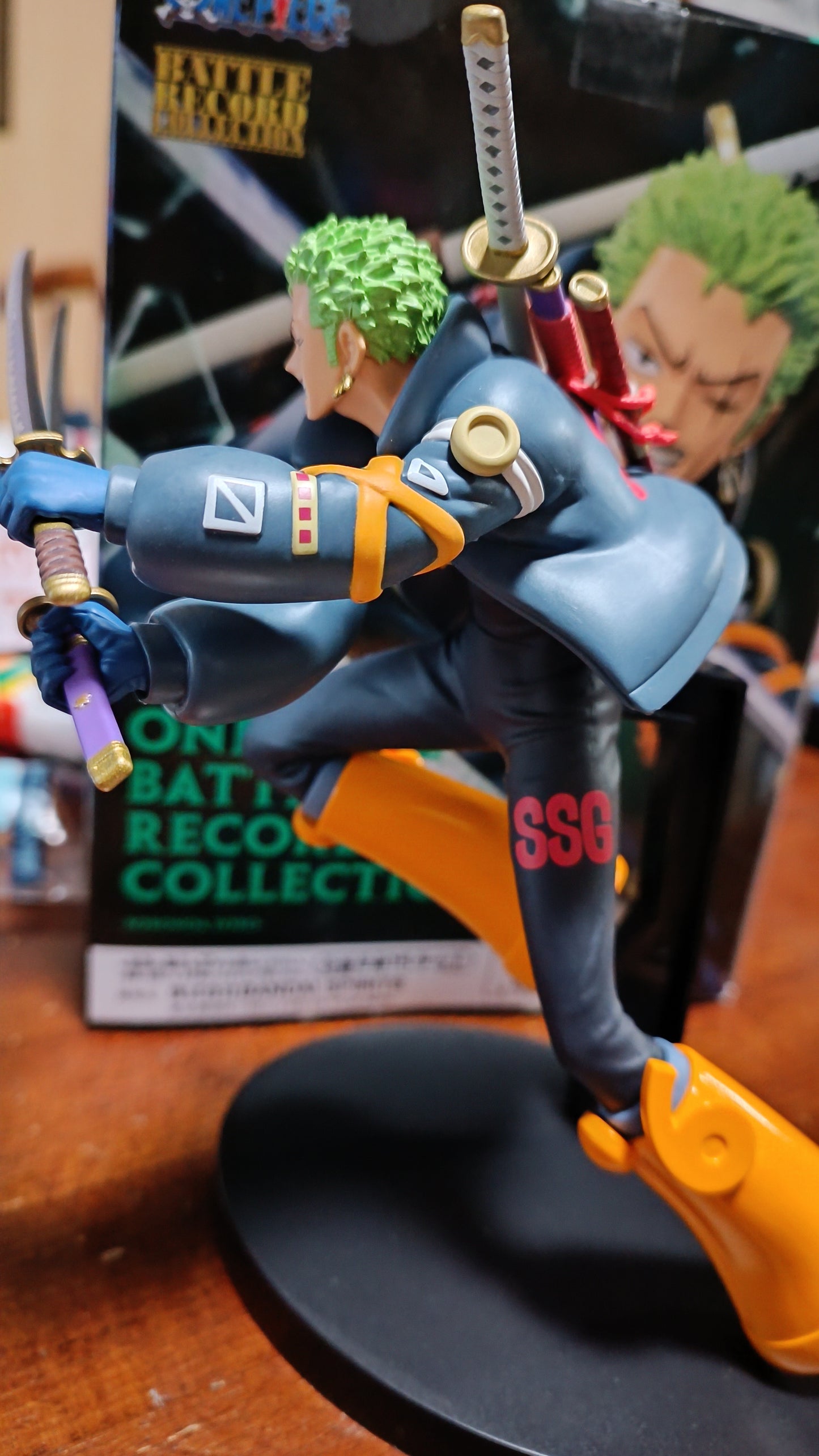 RORONOA ZORO ~ ONE PIECE // FIGURINE
