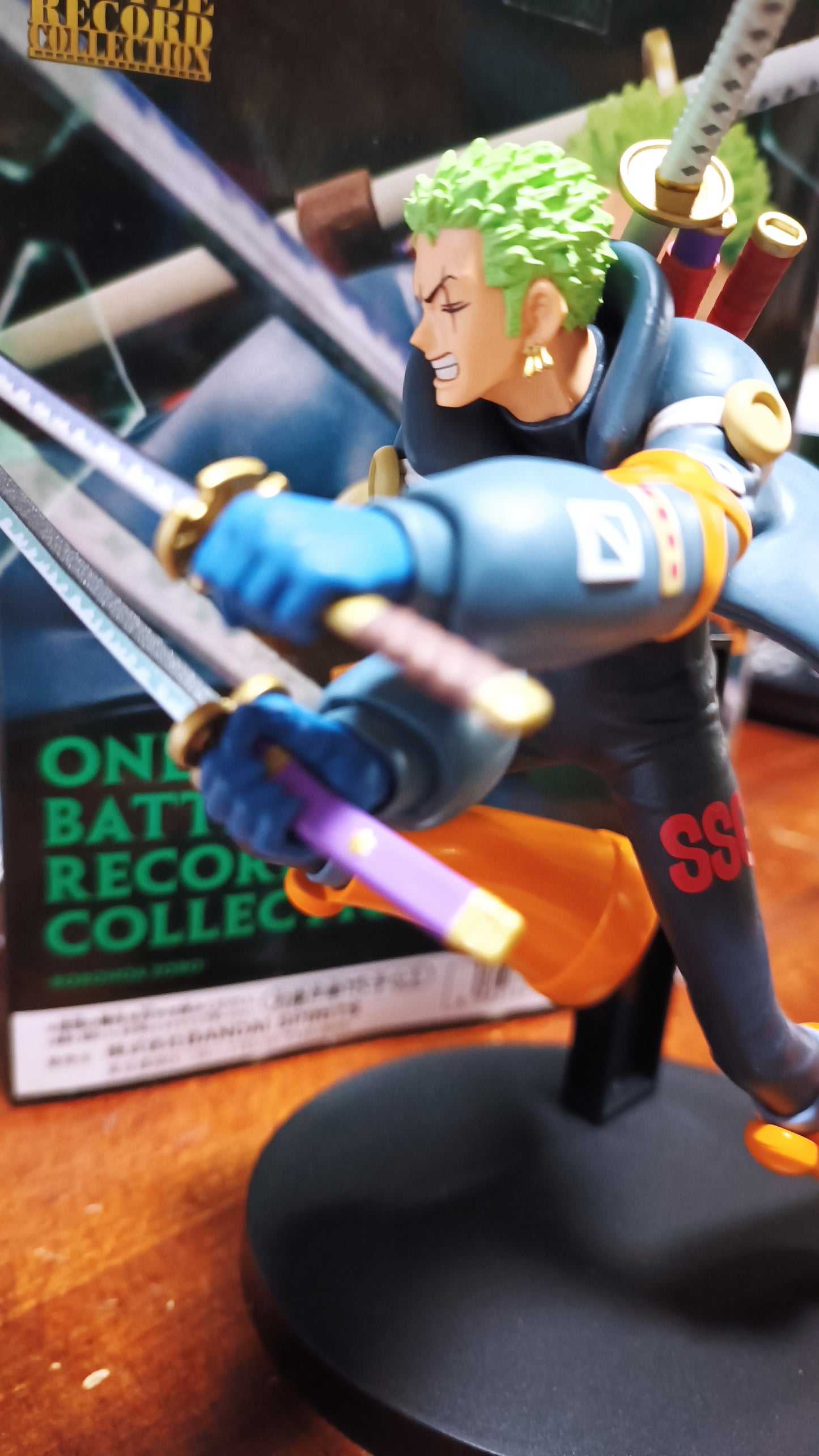 RORONOA ZORO ~ ONE PIECE // FIGURINE