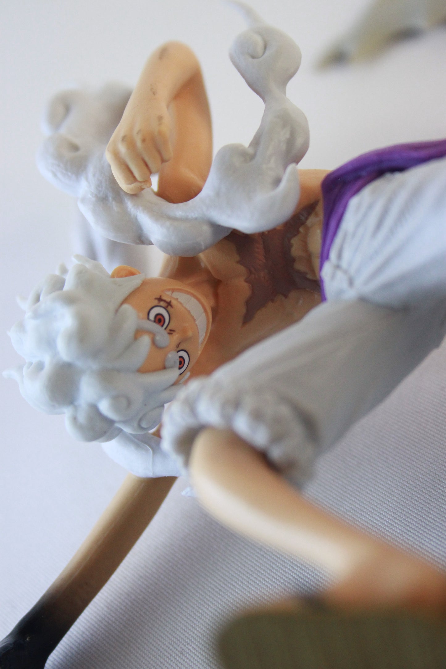 LUFFY GEAR 5 ~ ONE PIECE // SENKOUZEKKEI FIGURINE