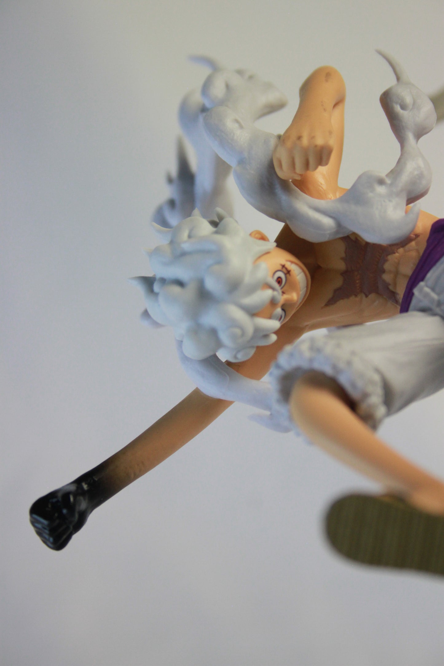 LUFFY GEAR 5 ~ ONE PIECE // SENKOUZEKKEI FIGURINE