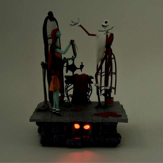TIM BURTON'S NIGHTMARE BEFORE CHRISTMAS ★ LIGHT UP & MUSIC FIGURINE ★ JACK & SALLY // JAPAN DISNEY
