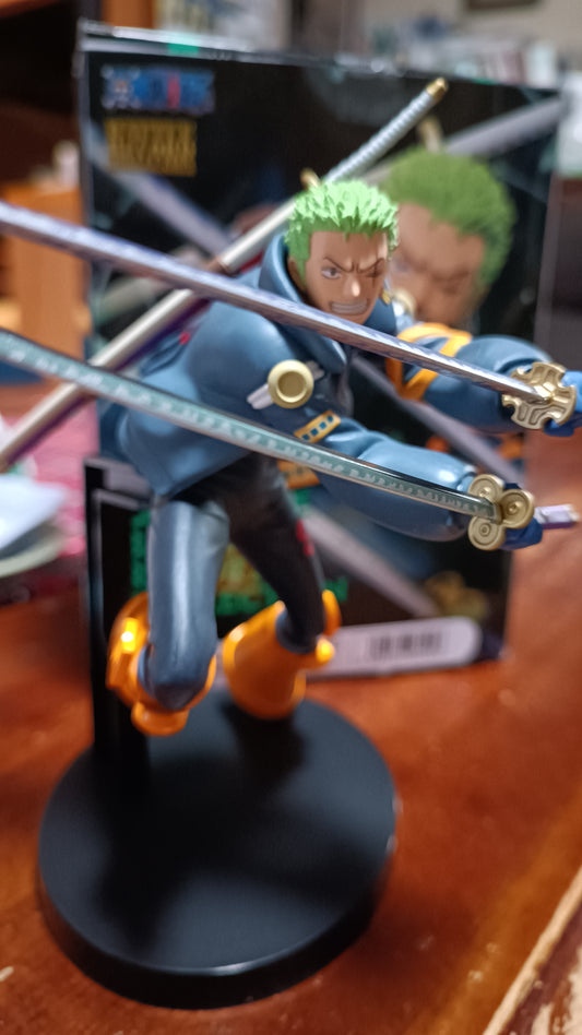 RORONOA ZORO ~ ONE PIECE // FIGURINE